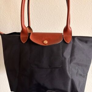 Longchamp Le Pilage Medium